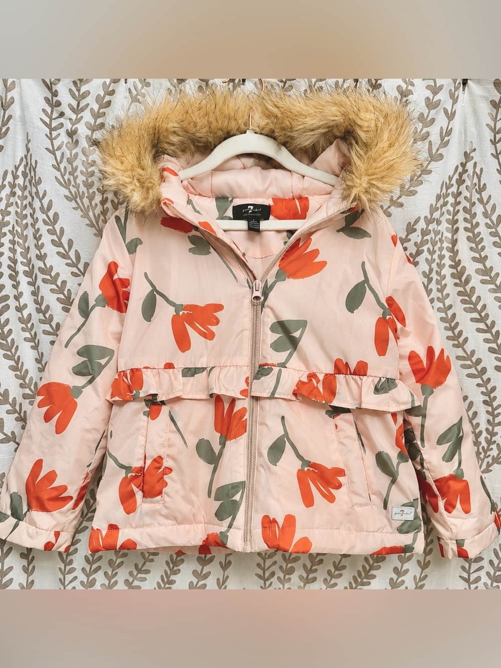7 For All Mankind Girls Pink Floral Hooded Puffer Jacket with Faux Fur Trim - S
